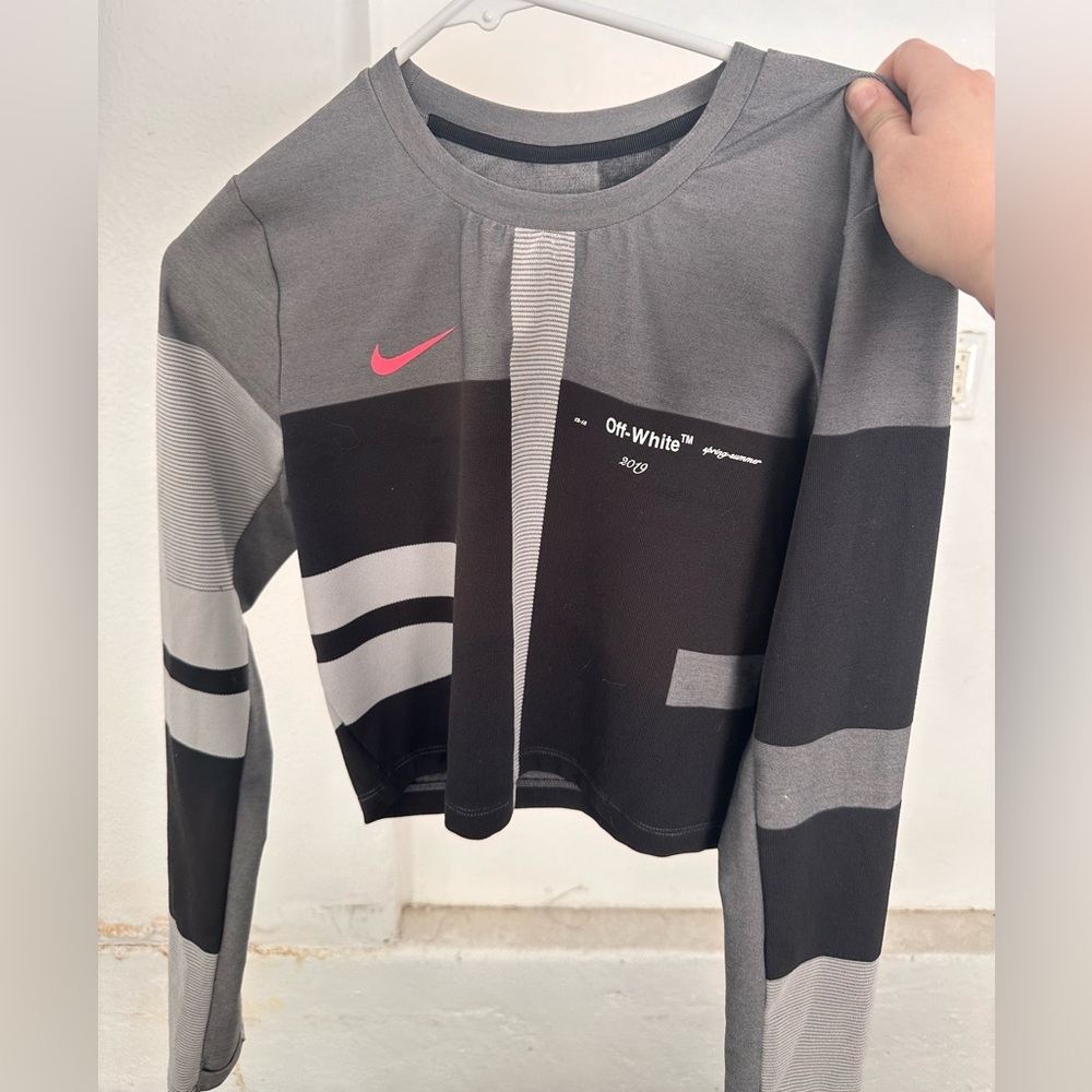 Women’s Medium Nike Off-White Spring/Summer 2019 Collection Set
